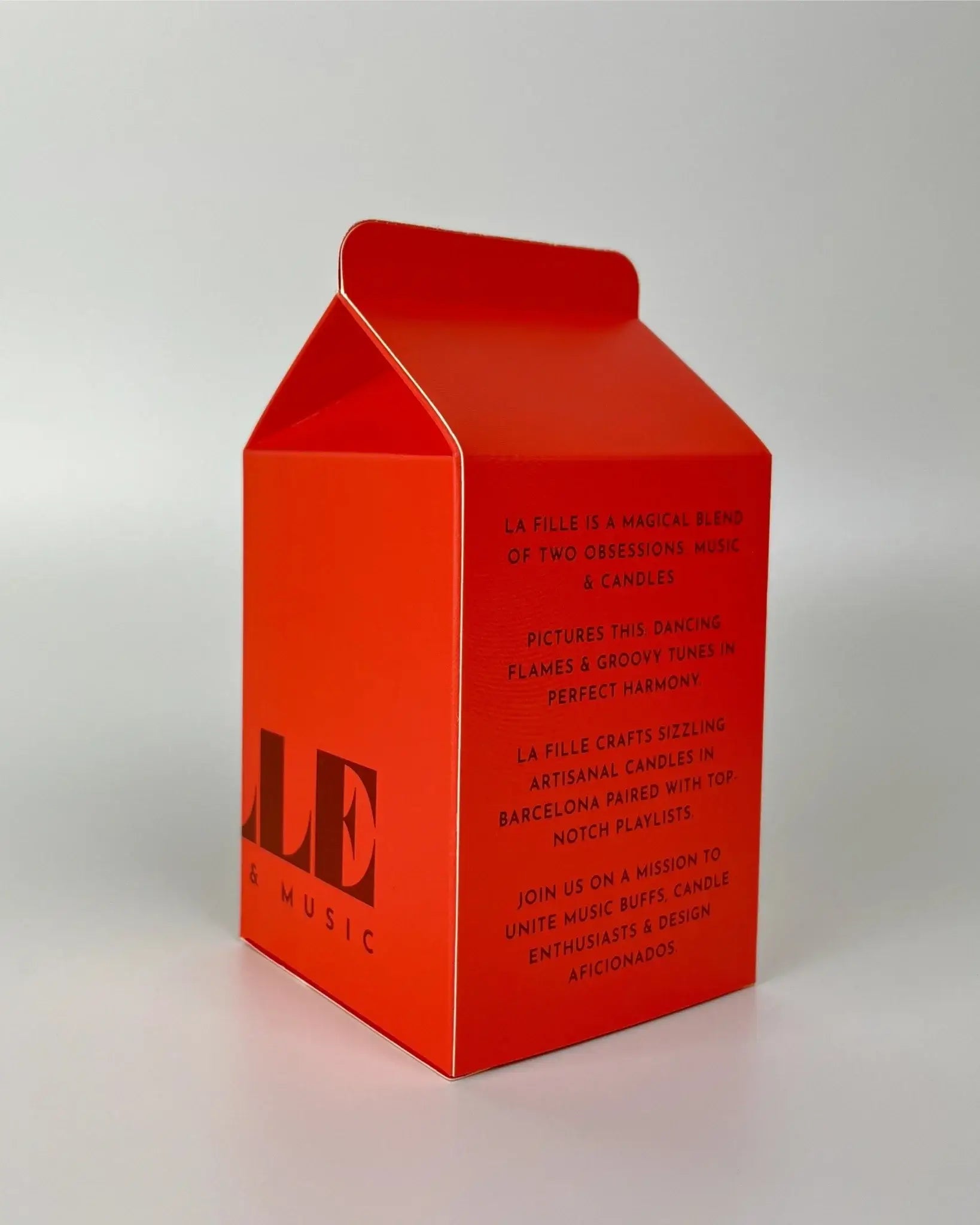 La Fille Bougie & Music scented candle Andalusian Jasmine with a secret playlist, made in Barcelona