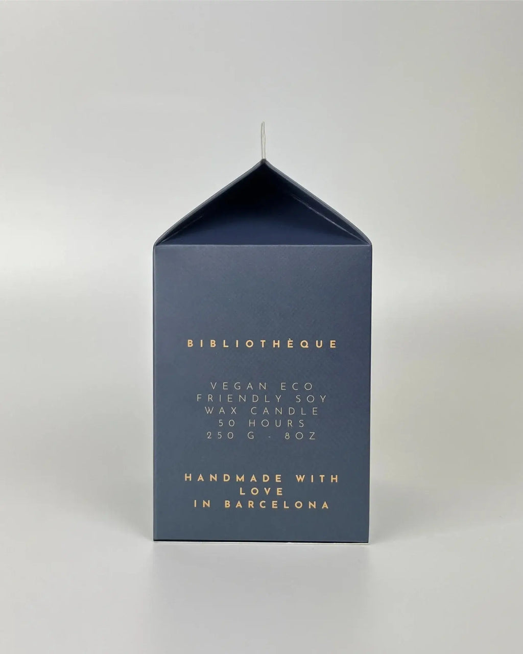 Bibliothèque La Fille Bougie & Music scented candle with a secret playlist, made in Barcelona