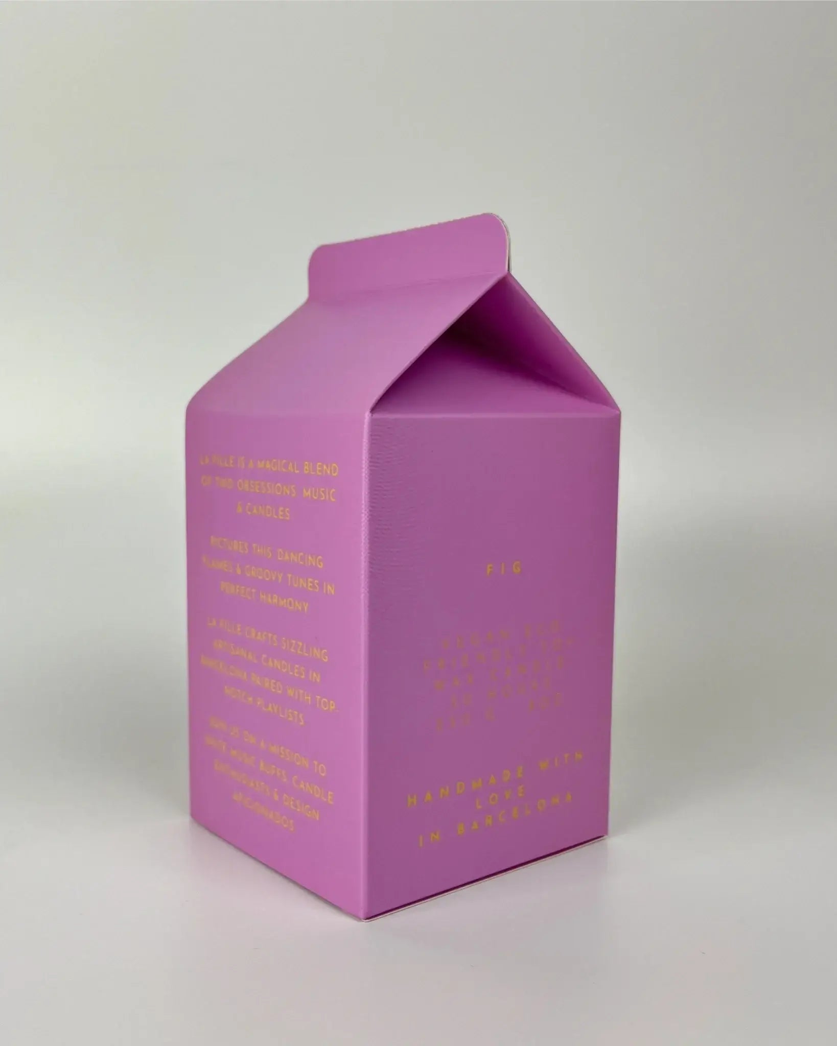 La Fille Bougie & Music scented candle Fig with a secret playlist, made in Barcelona