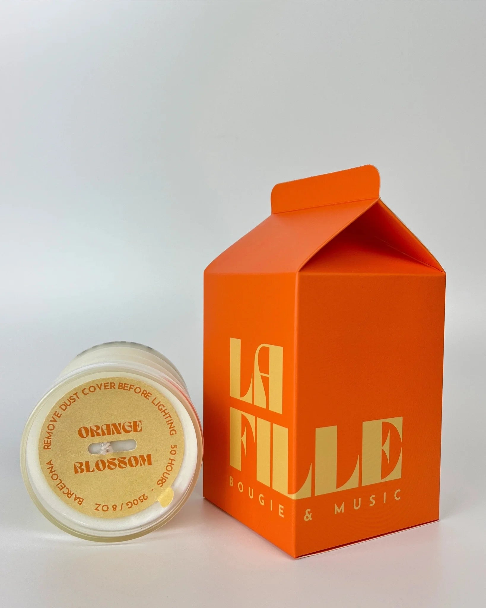 La Fille Bougie & Music scented candle Orange Blossom with a secret playlist, made in Barcelona