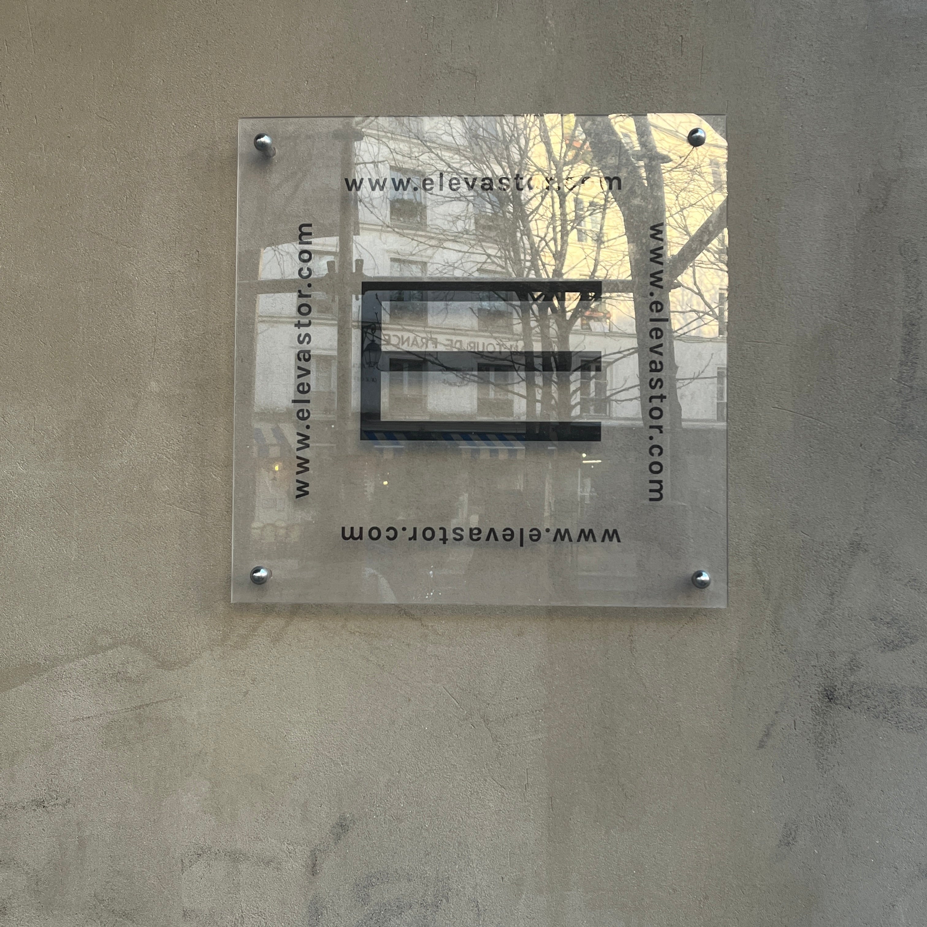descubre en tienda Vela La Fille Bougie & Music con playlist secreta, hecha en Barcelona