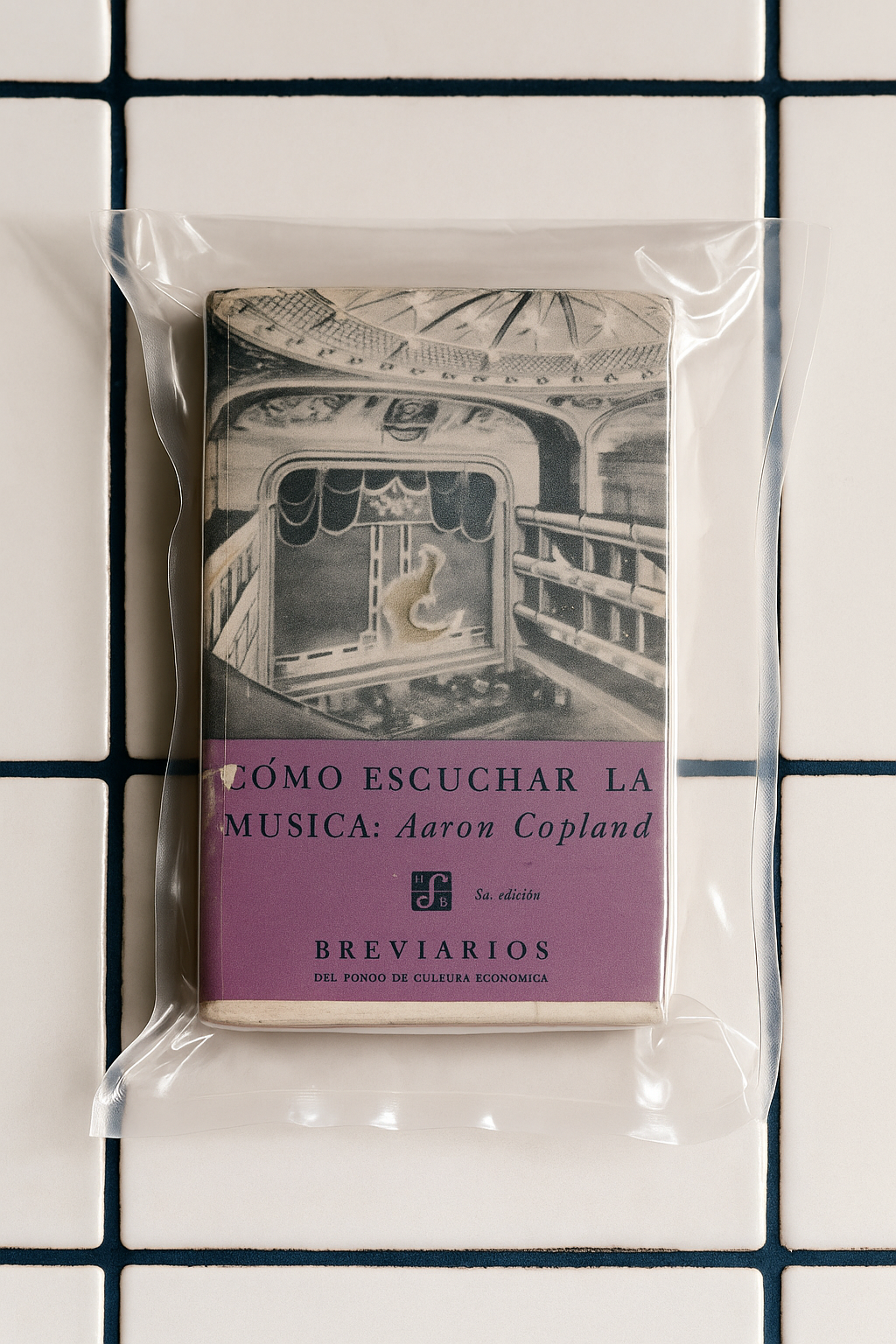 Galería y inspiración La Fille Bougie & Music con playlist secreta, hecha en Barcelona. 
